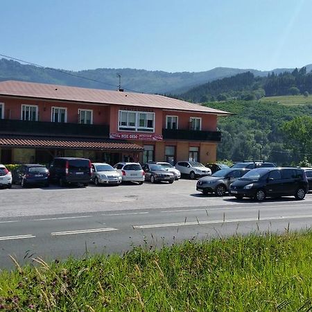Pension Bide-Ondo Amorebieta-Etxano Exteriér fotografie